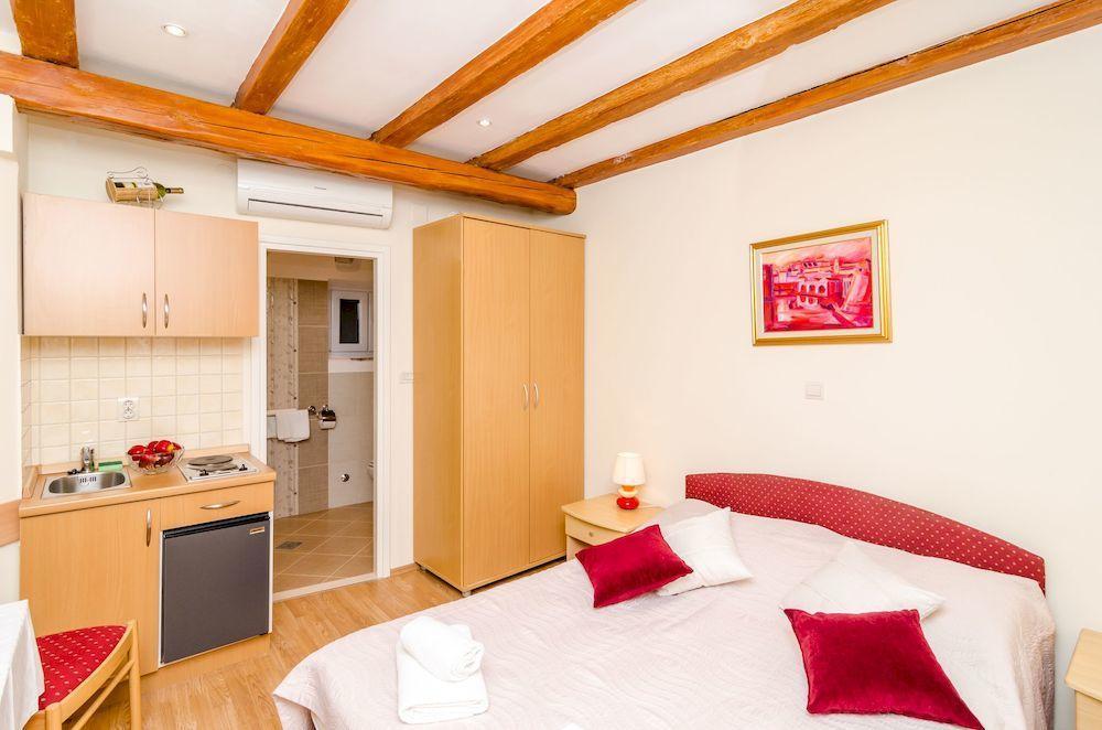 Raic Apartment *