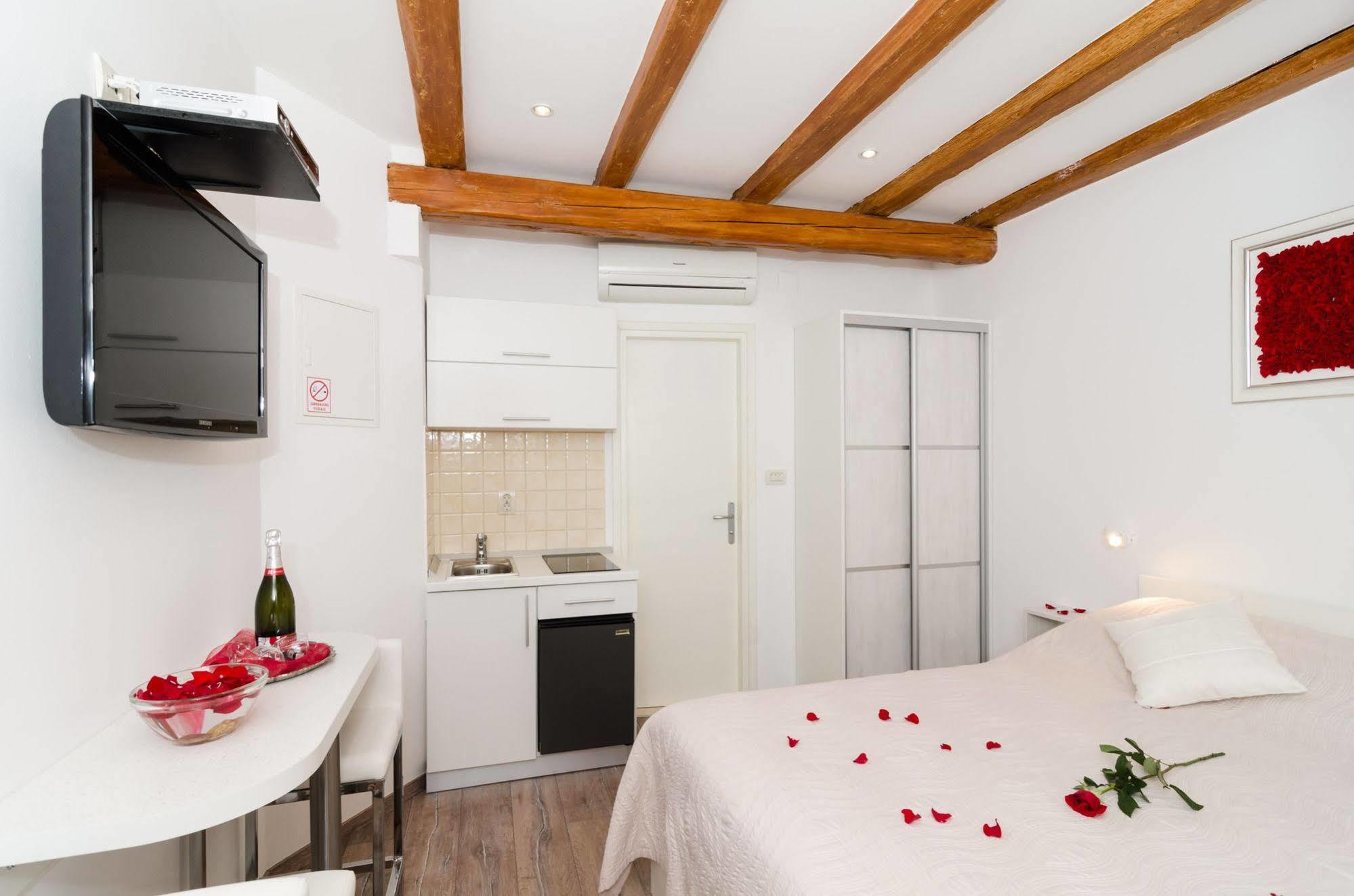 Raic Apartment *